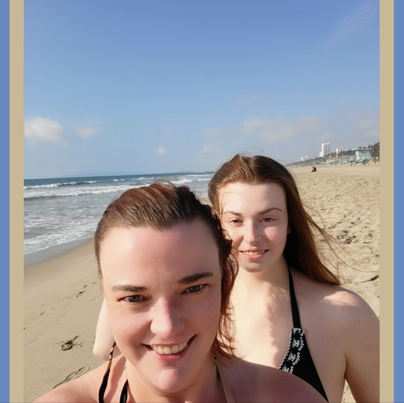 Meet your Posher, Jennifer--POSH AMBASSADOR & 5⭐️ Seller! - Picture 13 of 16